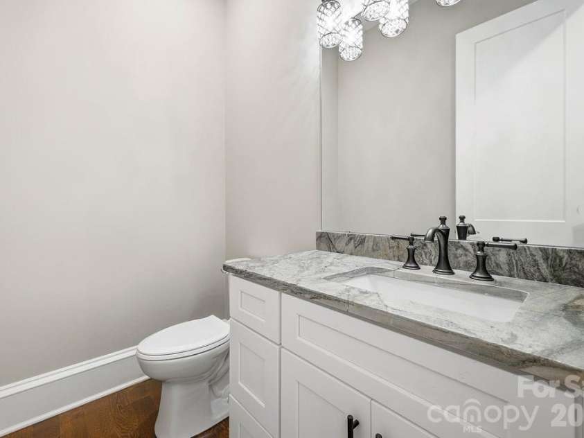 246 Northview Drive, Hendersonville, NC 28791.  MLS# CAR4361098, YatesRealty ID 22683. 