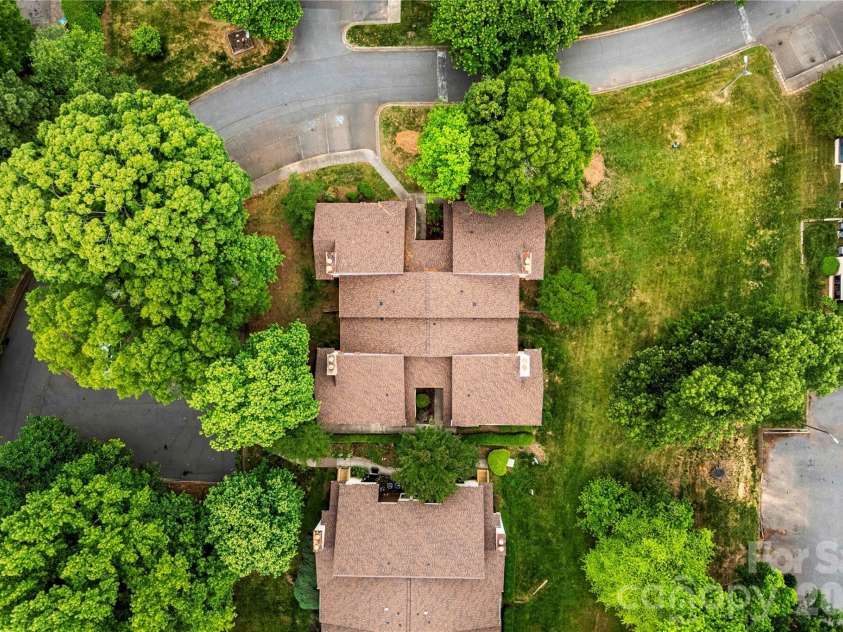 7204 Winery Lane, Charlotte, NC 28227.  MLS# CAR4377469, YatesRealty ID 22685. 