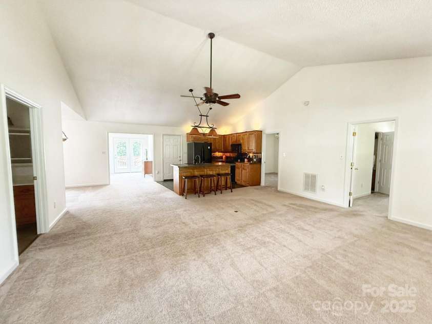 2511 Old Pond Drive, Lincolnton, NC 28092.  MLS# CAR4273165, YatesRealty ID 22686. 