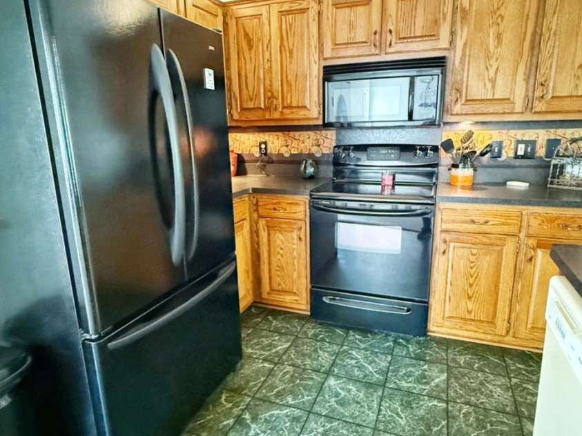 2511 Old Pond Drive, Lincolnton, NC 28092.  MLS# CAR4273165, YatesRealty ID 22686. 