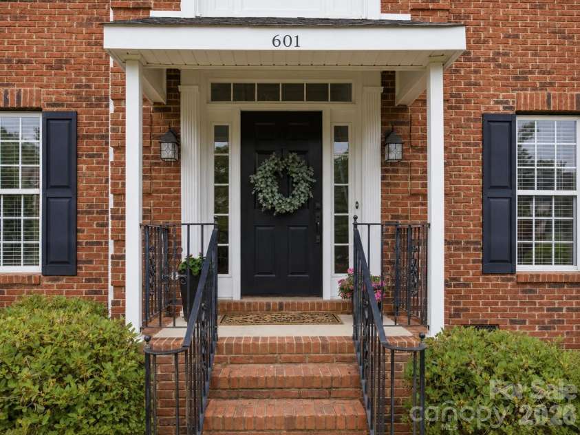 601 Cheval Drive, Fort Mill, SC 29708.  MLS# CAR4380676, YatesRealty ID 22686. 