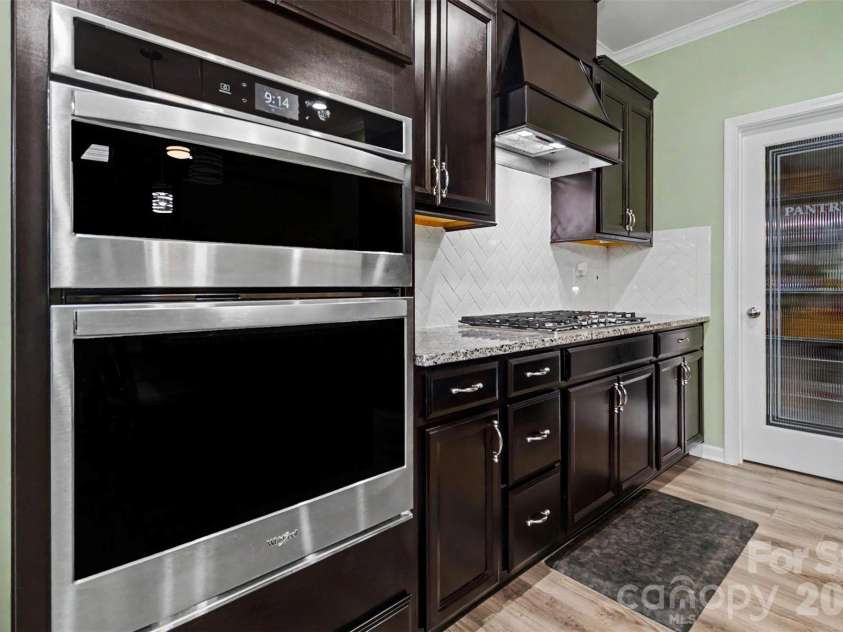 15210 Red Canoe Way, Charlotte, NC 28278.  MLS# CAR4380458, YatesRealty ID 22687. 