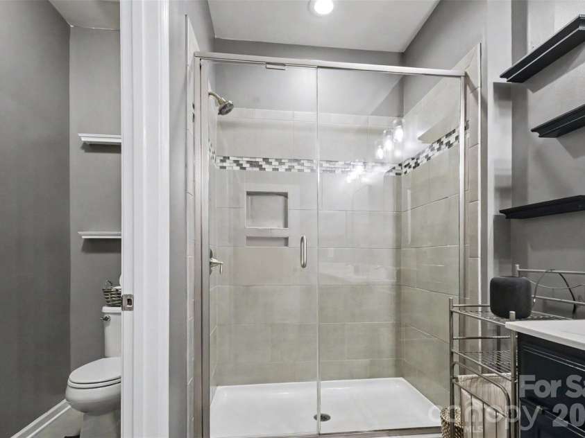15210 Red Canoe Way, Charlotte, NC 28278.  MLS# CAR4380458, YatesRealty ID 22687. 