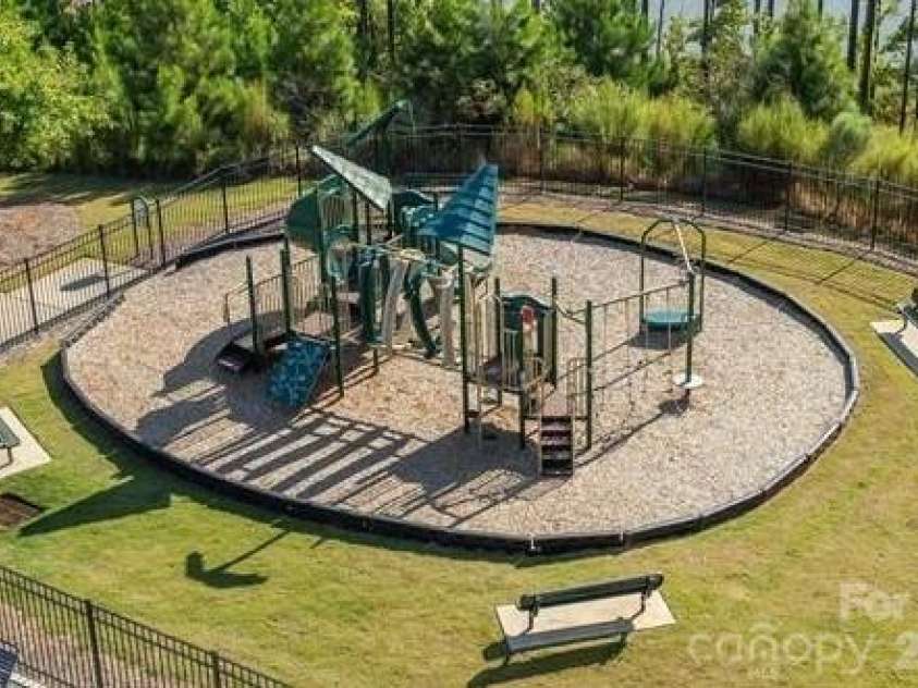 15210 Red Canoe Way, Charlotte, NC 28278.  MLS# CAR4380458, YatesRealty ID 22687. Community Playground