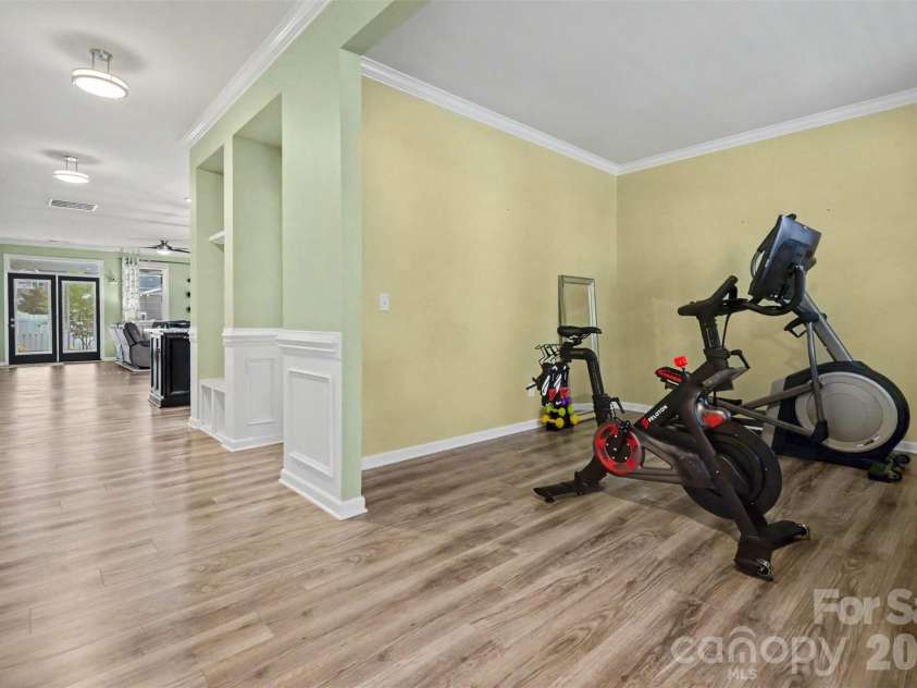 15210 Red Canoe Way, Charlotte, NC 28278.  MLS# CAR4380458, YatesRealty ID 22687. Formal Living room
