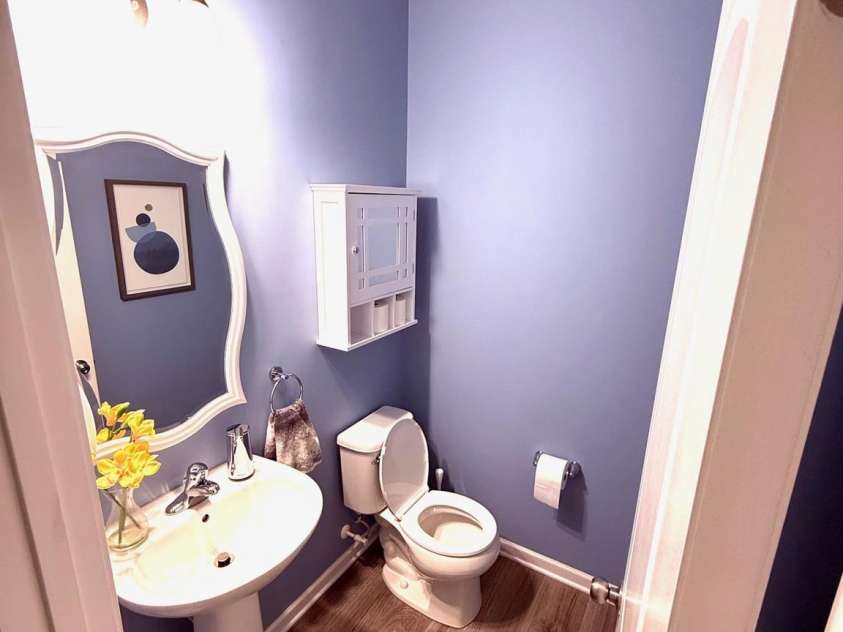 15210 Red Canoe Way, Charlotte, NC 28278.  MLS# CAR4380458, YatesRealty ID 22687. Half Bathroom