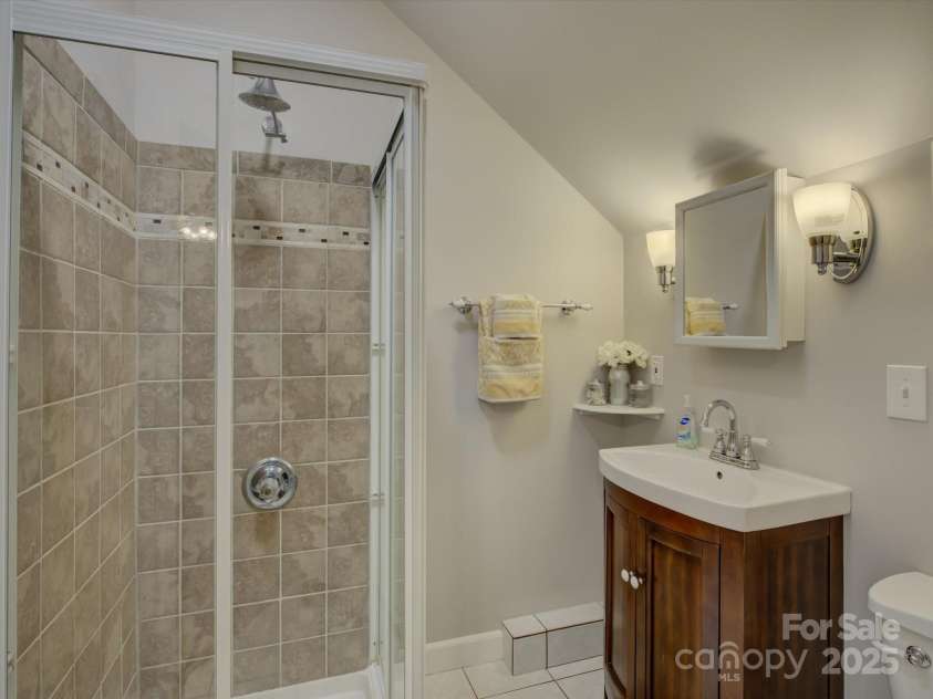 736 Creekbridge Drive, Rock Hill, SC 29732.  MLS# CAR4261109, YatesRealty ID 22688. 