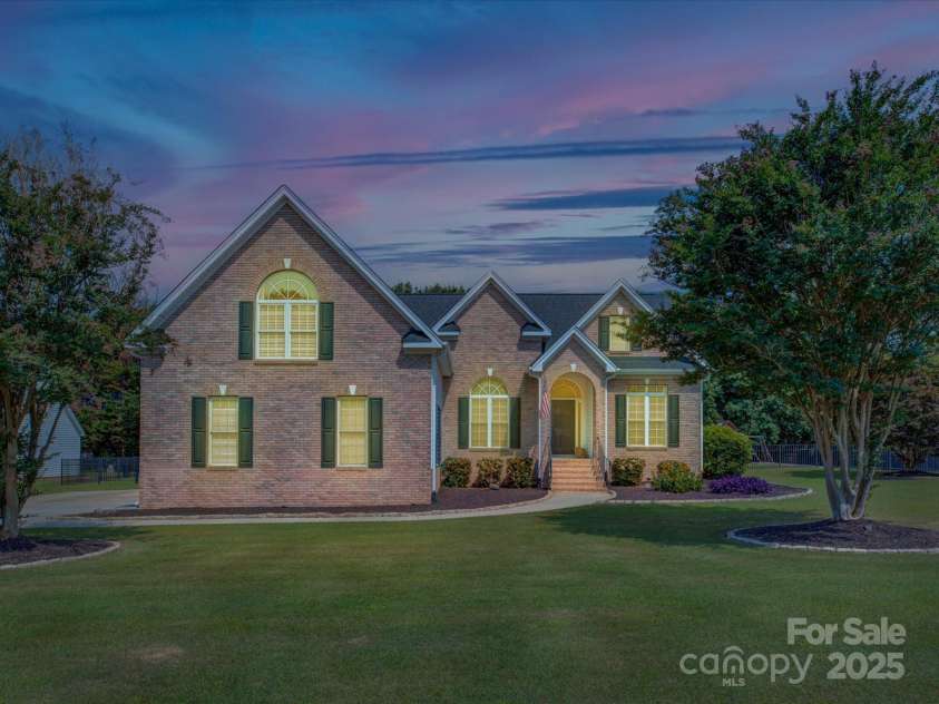 736 Creekbridge Drive, Rock Hill, SC 29732.  MLS# CAR4261109, YatesRealty ID 22688. 