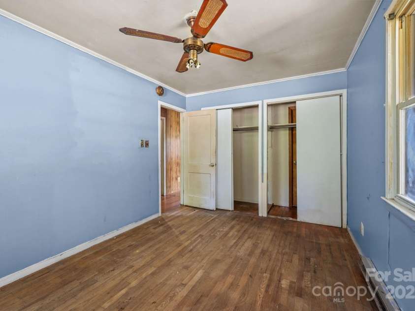 1530 Buffalo Street, Kannapolis, NC 28081.  MLS# CAR4301517, YatesRealty ID 2269. 