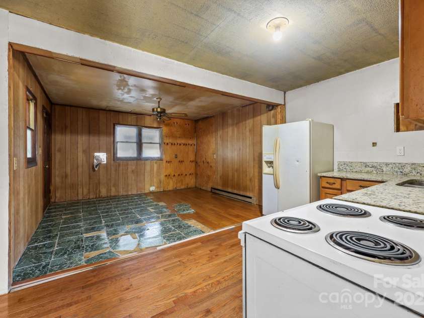 1530 Buffalo Street, Kannapolis, NC 28081.  MLS# CAR4301517, YatesRealty ID 2269. 