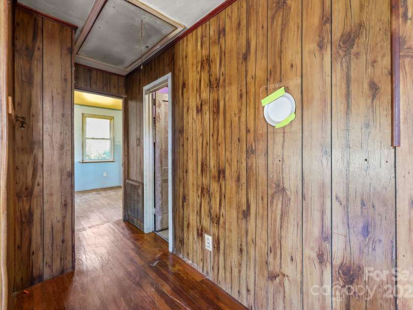 1530 Buffalo Street, Kannapolis, NC 28081.  MLS# CAR4301517, YatesRealty ID 2269. 