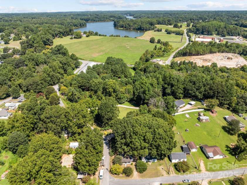 1530 Buffalo Street, Kannapolis, NC 28081.  MLS# CAR4301517, YatesRealty ID 2269. 