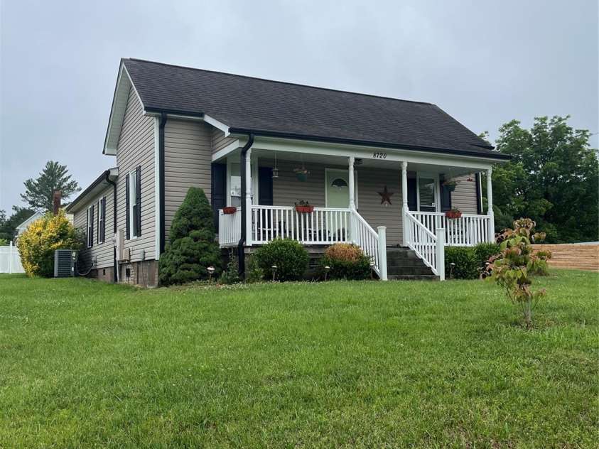 8720 Lee Street, Mount Pleasant, NC 28124.  MLS# CAR4264321, YatesRealty ID 22690. 