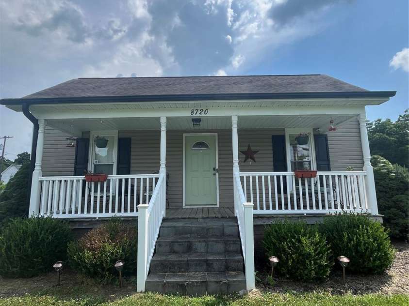 8720 Lee Street, Mount Pleasant, NC 28124.  MLS# CAR4264321, YatesRealty ID 22690. 