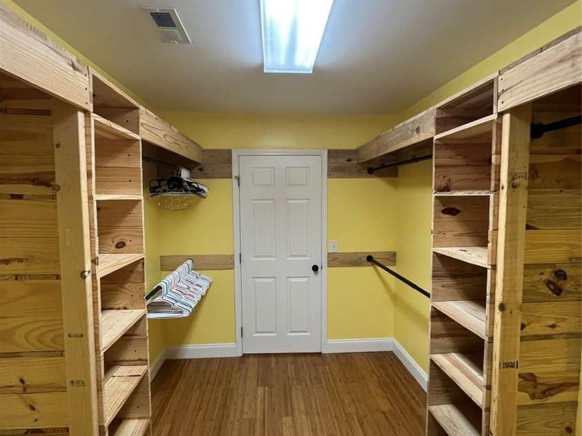 8720 Lee Street, Mount Pleasant, NC 28124.  MLS# CAR4264321, YatesRealty ID 22690. 