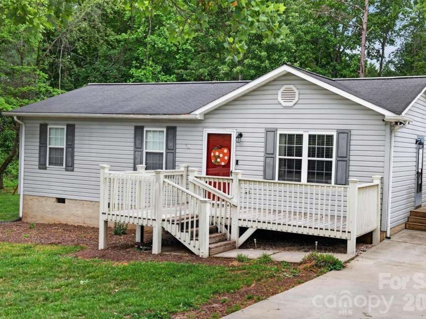 2308 walt arney Road, Lenoir, NC 28645.  MLS# CAR4379333, YatesRealty ID 22691. 