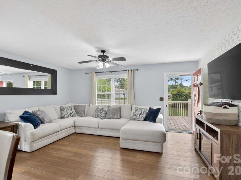 2308 walt arney Road, Lenoir, NC 28645.  MLS# CAR4379333, YatesRealty ID 22691. 
