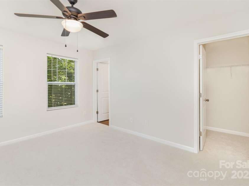 7643 Monarch Birch Lane, Charlotte, NC 28215.  MLS# CAR4273441, YatesRealty ID 22691. Primary bedroom