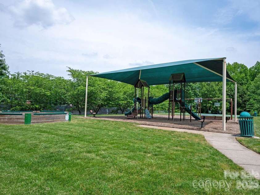 18038 Greyfield Glen, Fort Mill, SC 29707.  MLS# CAR4273804, YatesRealty ID 22692. 