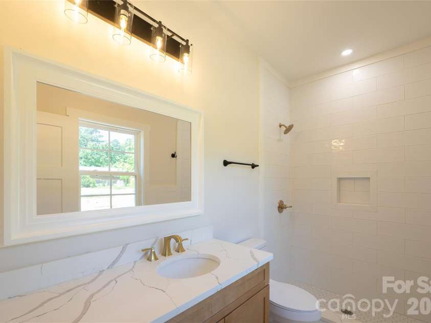 7426 Hambright Road, Huntersville, NC 28078.  MLS# CAR4367224, YatesRealty ID 22692. 