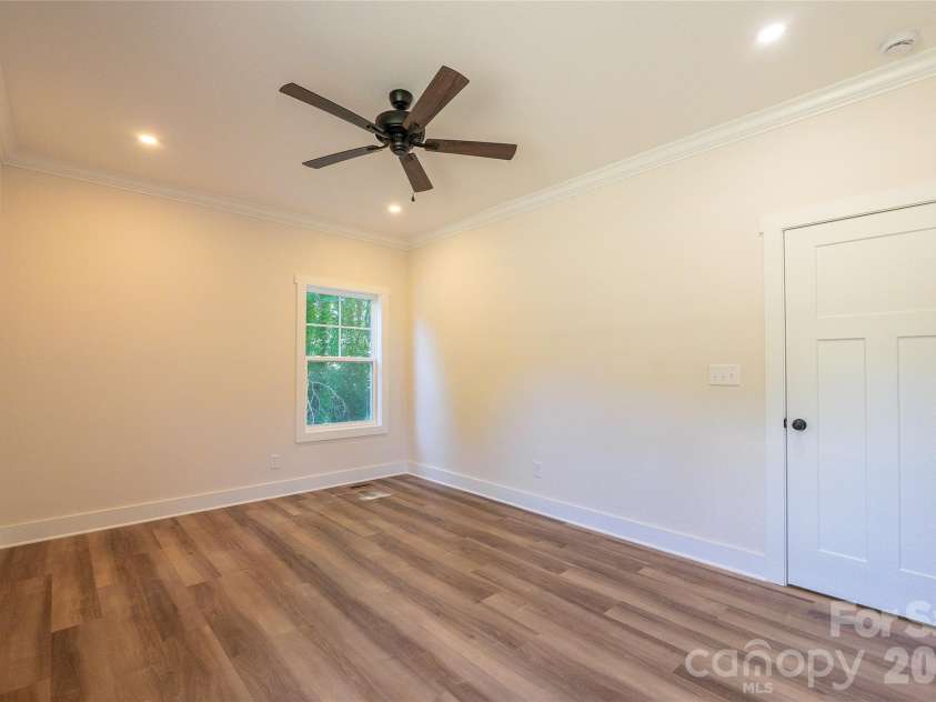 7426 Hambright Road, Huntersville, NC 28078.  MLS# CAR4367224, YatesRealty ID 22692. 