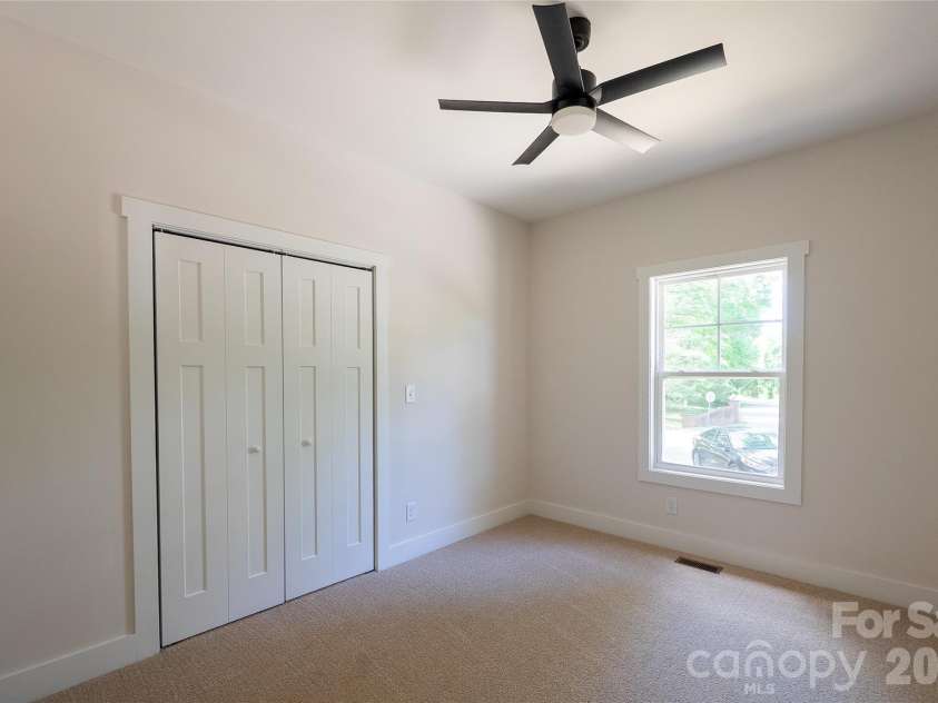7426 Hambright Road, Huntersville, NC 28078.  MLS# CAR4367224, YatesRealty ID 22692. 