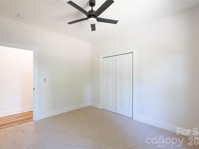 7426 Hambright Road, Huntersville, NC 28078.  MLS# CAR4367224, YatesRealty ID 22692. 
