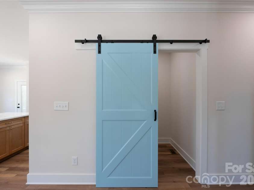 7426 Hambright Road, Huntersville, NC 28078.  MLS# CAR4367224, YatesRealty ID 22692. 
