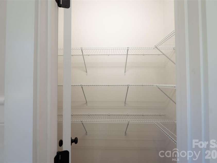 7426 Hambright Road, Huntersville, NC 28078.  MLS# CAR4367224, YatesRealty ID 22692. 