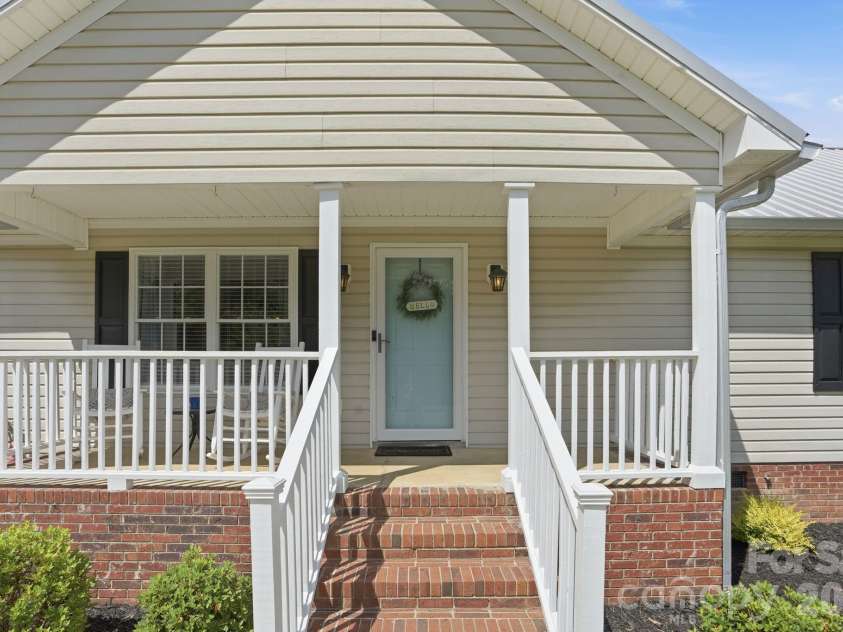 142 Sam Bailes Boulevard, Smyrna, SC 29743.  MLS# CAR4380079, YatesRealty ID 22694. 