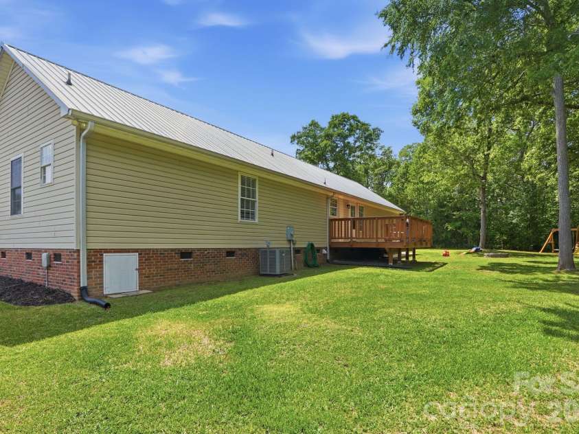 142 Sam Bailes Boulevard, Smyrna, SC 29743.  MLS# CAR4380079, YatesRealty ID 22694. Back Yard
