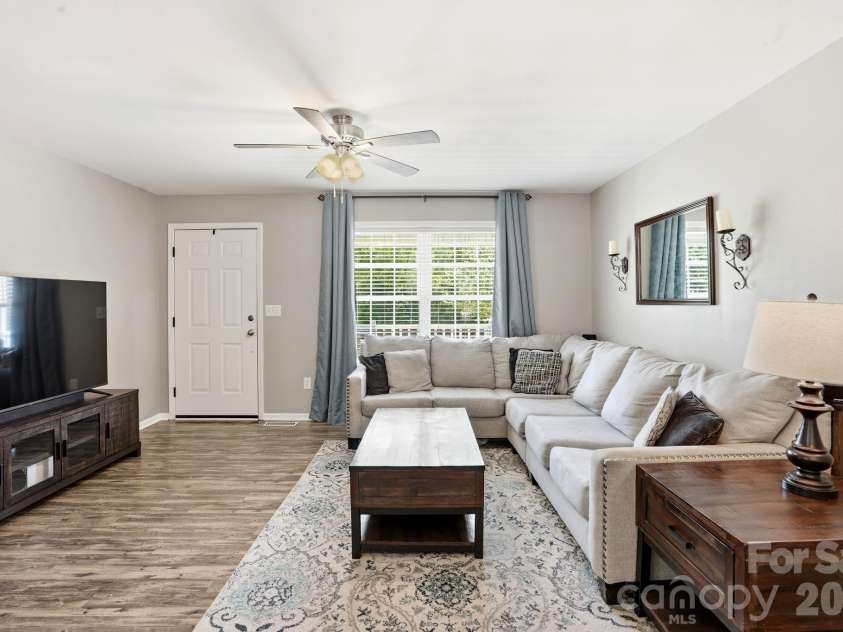 142 Sam Bailes Boulevard, Smyrna, SC 29743.  MLS# CAR4380079, YatesRealty ID 22694. Living Room