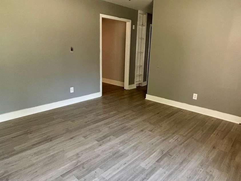 1410 Waddell Street, Charlotte, NC 28216.  MLS# CAR4354727, YatesRealty ID 22695. 