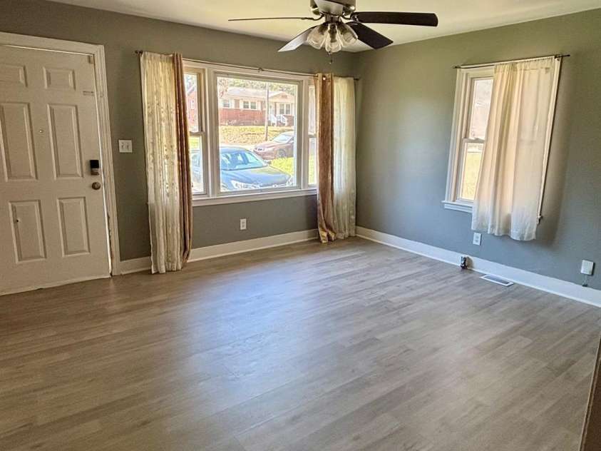 1410 Waddell Street, Charlotte, NC 28216.  MLS# CAR4354727, YatesRealty ID 22695. 