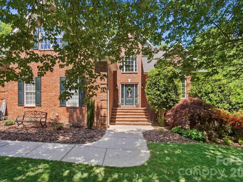 1011 Potters Bluff Road, Wesley Chapel, NC 28110.  MLS# CAR4372566, YatesRealty ID 22696. 