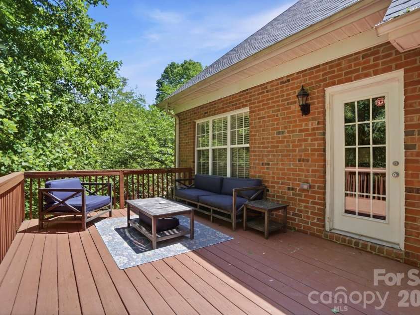 1011 Potters Bluff Road, Wesley Chapel, NC 28110.  MLS# CAR4372566, YatesRealty ID 22696. 