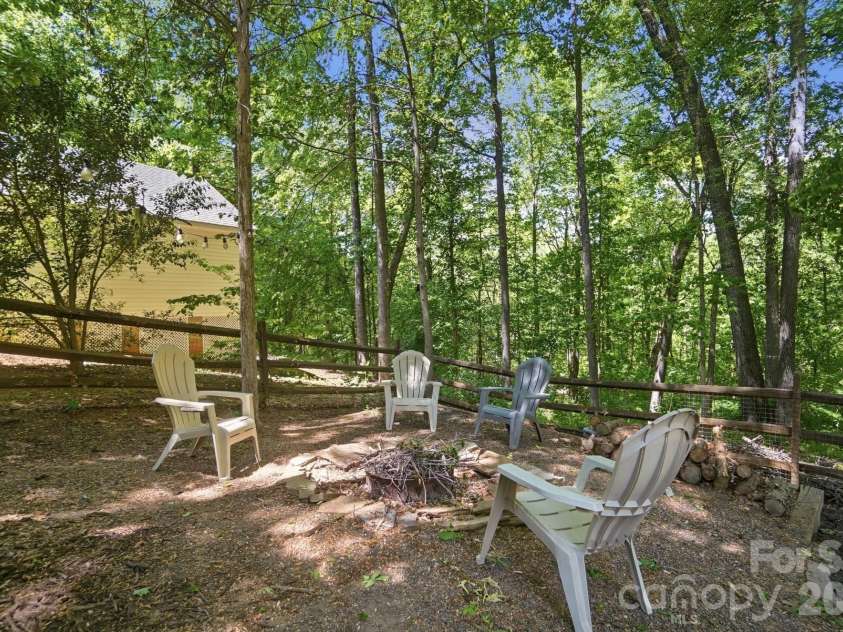 1011 Potters Bluff Road, Wesley Chapel, NC 28110.  MLS# CAR4372566, YatesRealty ID 22696. 