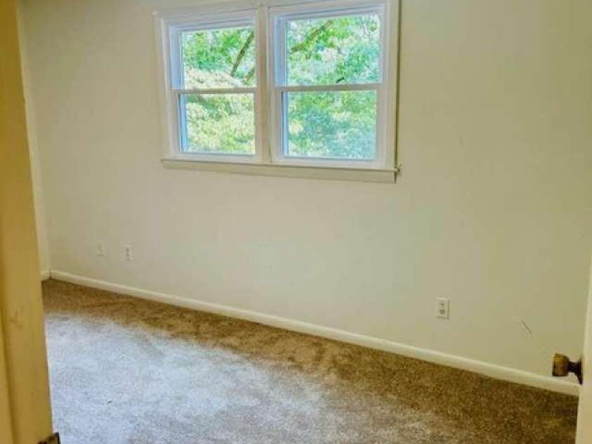 2660 Tiffany Street, Conover, NC 28613.  MLS# CAR4275651, YatesRealty ID 22696. 