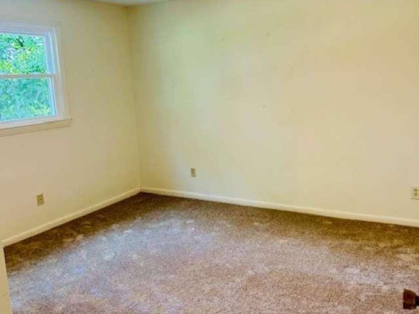 2660 Tiffany Street, Conover, NC 28613.  MLS# CAR4275651, YatesRealty ID 22696. 