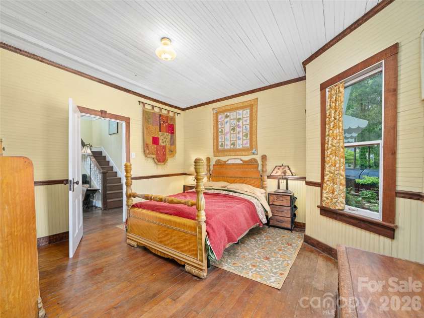 309 Hillside Drive, Burnsville, NC 28714.  MLS# CAR4361793, YatesRealty ID 22697. Primary Bedroom 