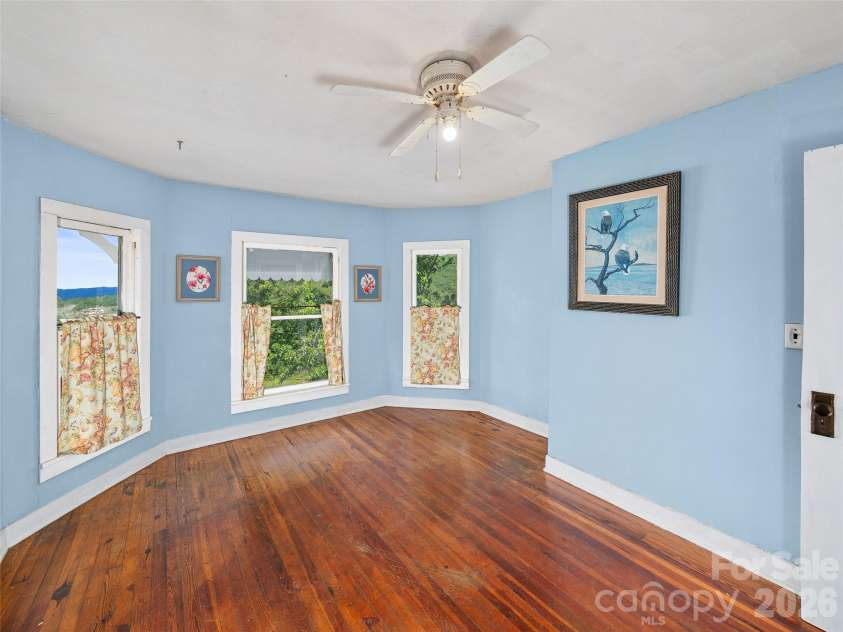 309 Hillside Drive, Burnsville, NC 28714.  MLS# CAR4361793, YatesRealty ID 22697. Second Bedroom