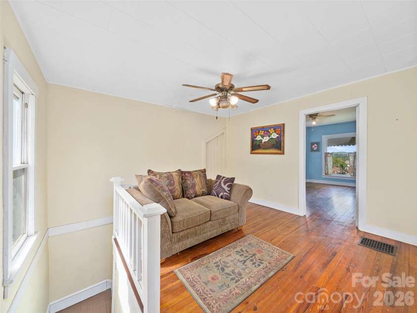 309 Hillside Drive, Burnsville, NC 28714.  MLS# CAR4361793, YatesRealty ID 22697. Upstairs Hall/Landing