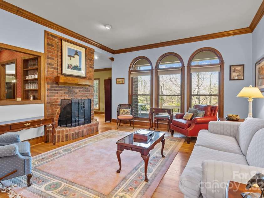 411 Major Run, Cramerton, NC 28032.  MLS# CAR4214631, YatesRealty ID 2270. 