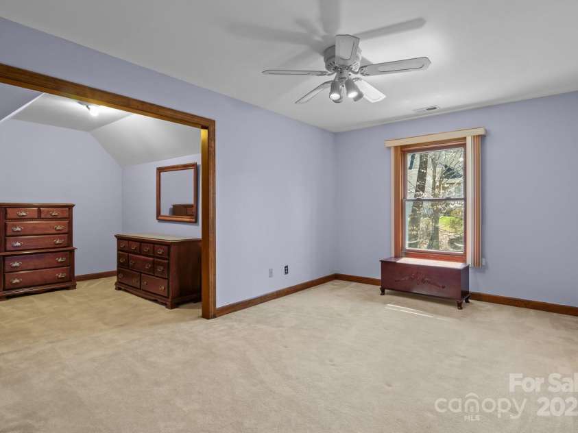 411 Major Run, Cramerton, NC 28032.  MLS# CAR4214631, YatesRealty ID 2270. 