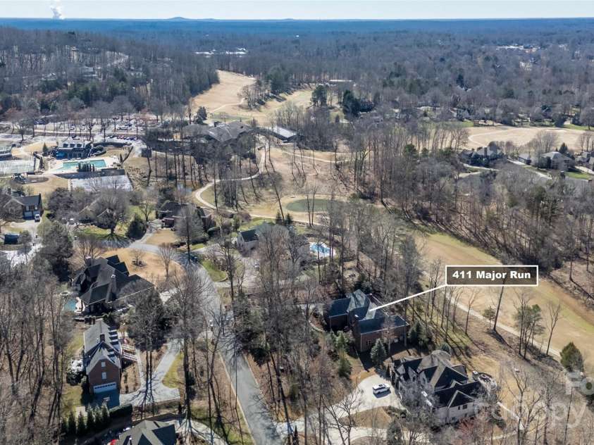 411 Major Run, Cramerton, NC 28032.  MLS# CAR4214631, YatesRealty ID 2270. Short distance to the clubhouse and amenities.