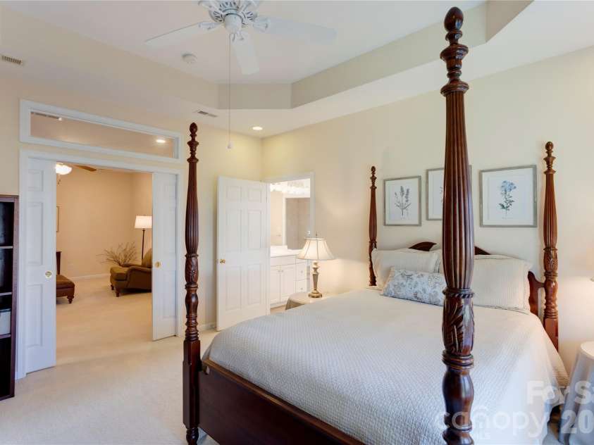 580 Gatsby Place, Concord, NC 28027.  MLS# CAR4359128, YatesRealty ID 22700. 