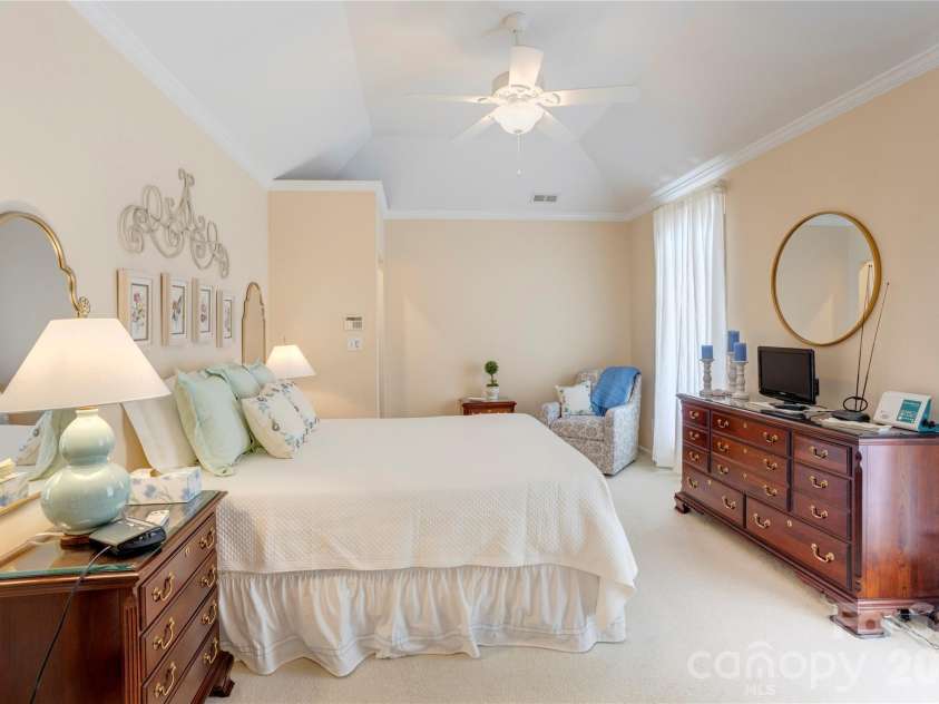 580 Gatsby Place, Concord, NC 28027.  MLS# CAR4359128, YatesRealty ID 22700. Primary Bedroom