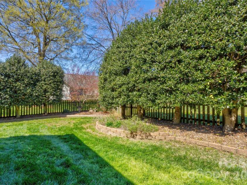 580 Gatsby Place, Concord, NC 28027.  MLS# CAR4359128, YatesRealty ID 22700. Rear/Side Yard