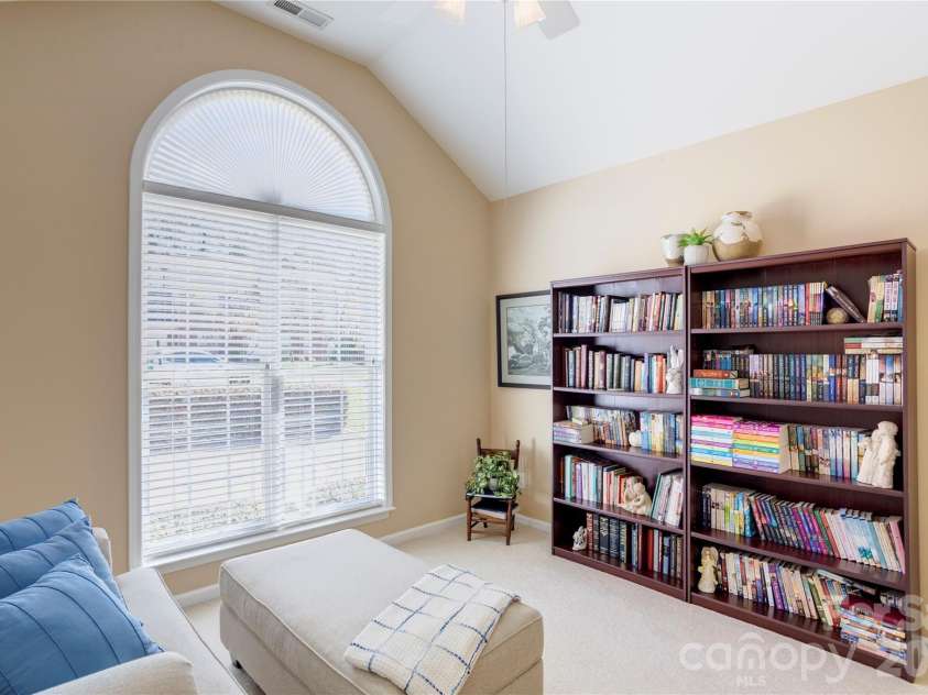 580 Gatsby Place, Concord, NC 28027.  MLS# CAR4359128, YatesRealty ID 22700. Study