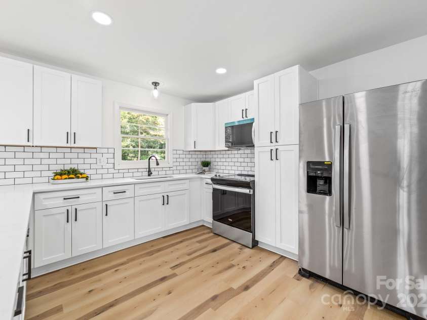 2610 Fairgreen Drive, Gastonia, NC 28056.  MLS# CAR4273614, YatesRealty ID 22701. 